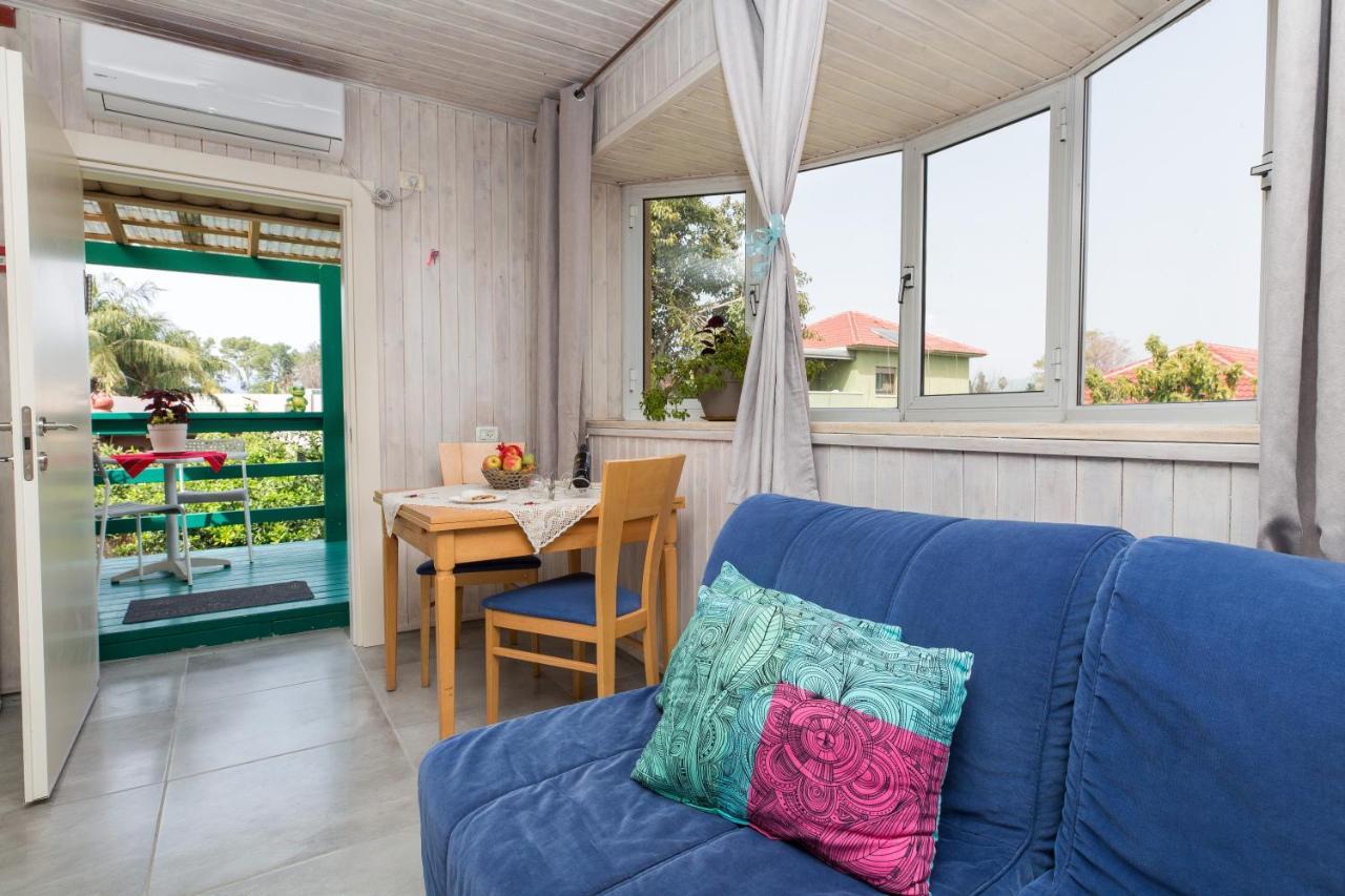 Leyad Hashmura Lodging Yesod Hamaala Exterior foto