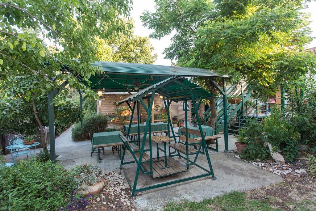 Leyad Hashmura Lodging Yesod Hamaala Exterior foto