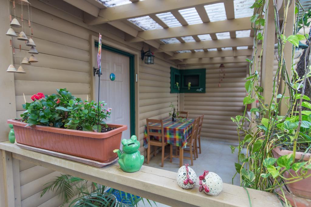 Leyad Hashmura Lodging Yesod Hamaala Exterior foto