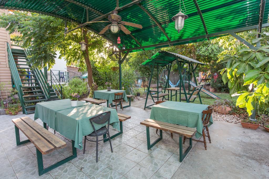 Leyad Hashmura Lodging Yesod Hamaala Exterior foto